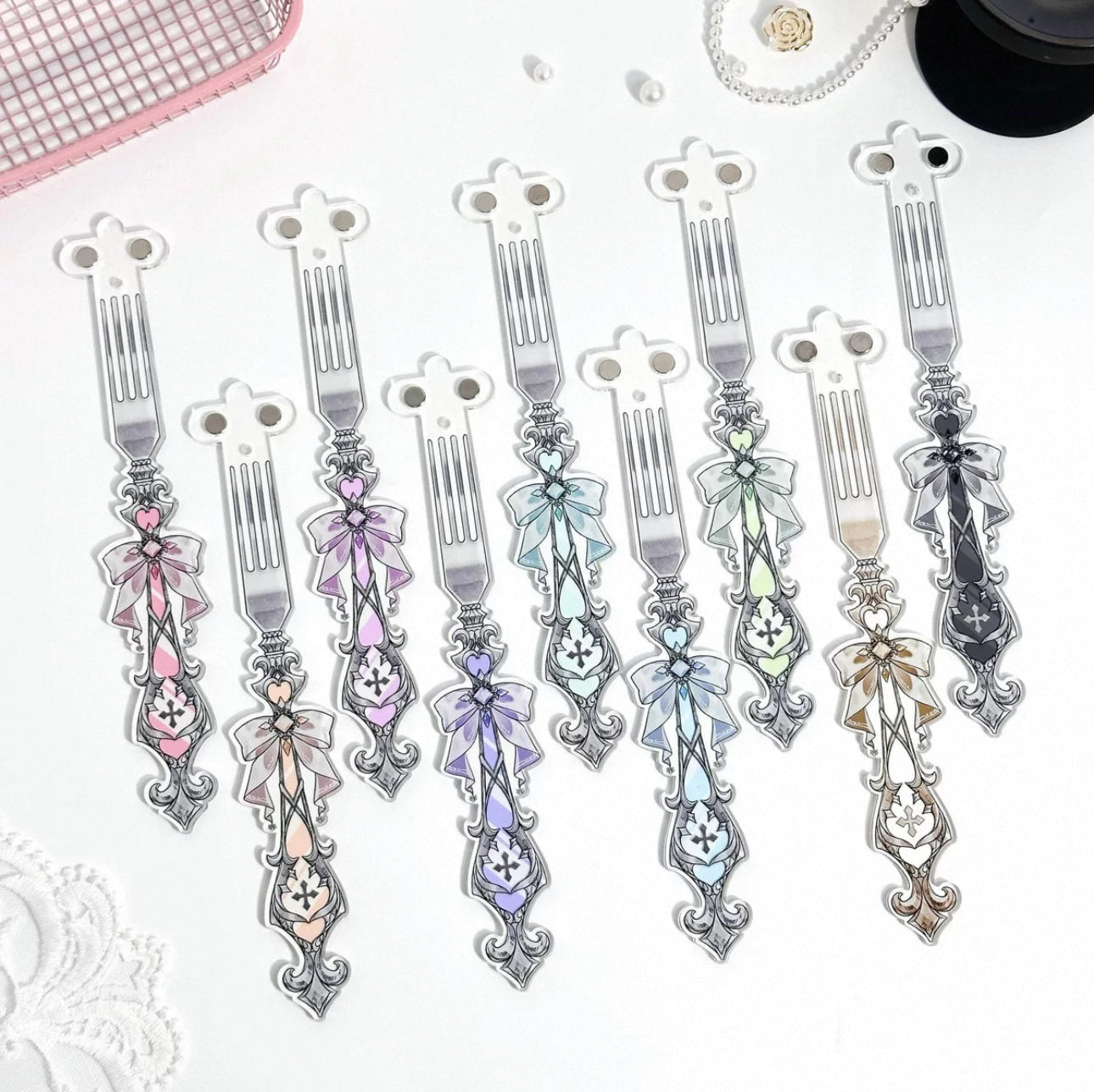 Gothic-Style Fork(Display your badges and pins)